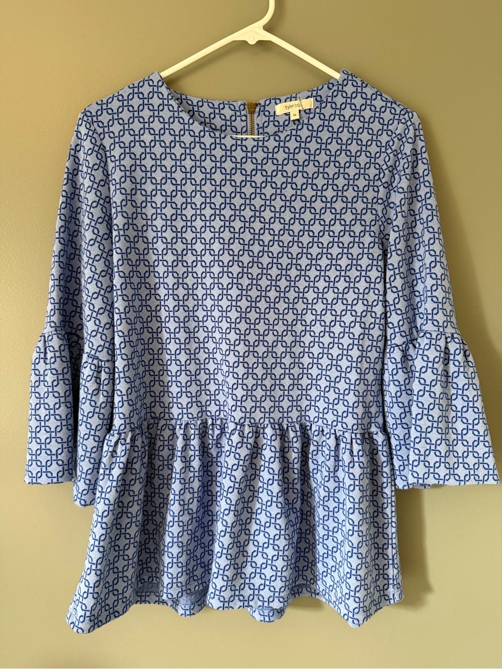 Tyler Boe Crosby 3/4 Sleeve Peplum Ruffle Luxe Top Size Medium Geometric Blue
